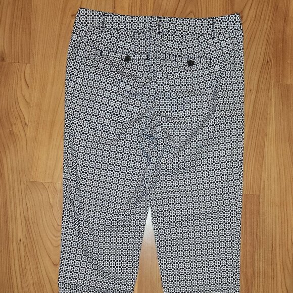 Talbots The Weekend Chino Floral Print Pants || sz4 EUC - Picture 4 of 9